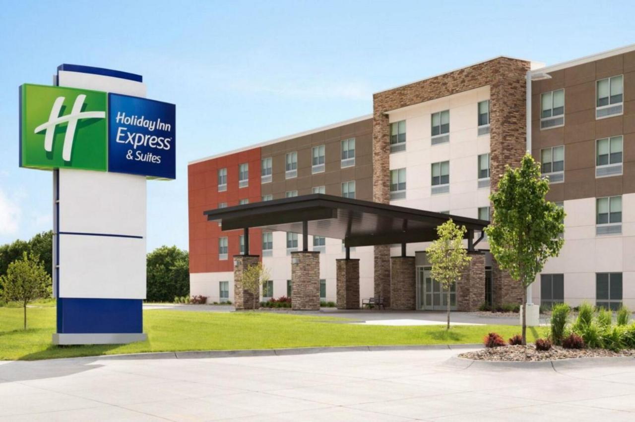 Holiday Inn Express & Suites - Yuba City - Marysville, An Ihg Hotel Exterior photo